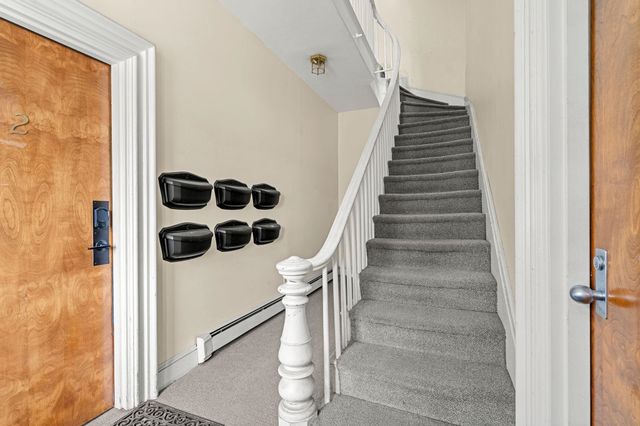 314 Islington St Apt 3, Portsmouth, NH 03801