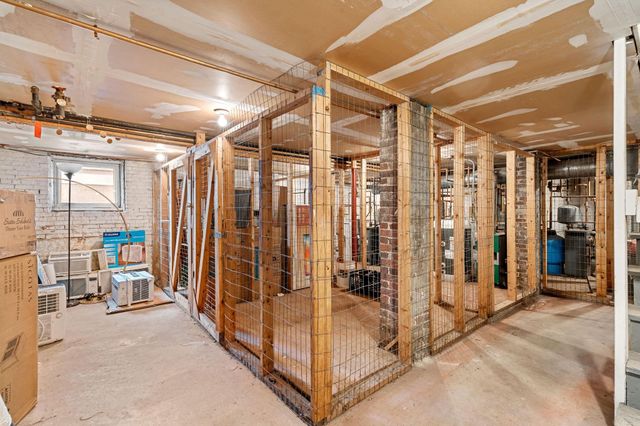 314 Islington St Apt 3, Portsmouth, NH 03801