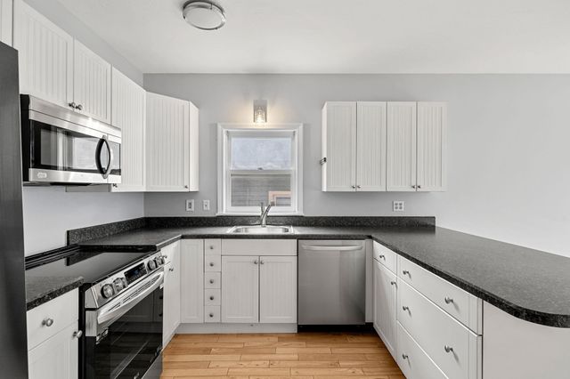 314 Islington St Apt 3, Portsmouth, NH 03801