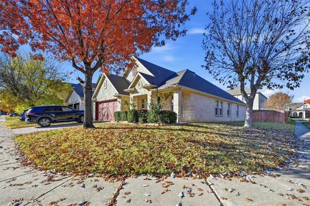 309 Moonlight Drive, Euless, TX 76039