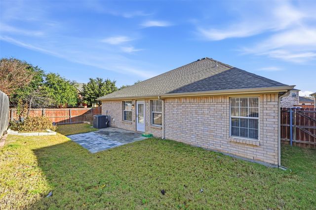 309 Moonlight Drive, Euless, TX 76039