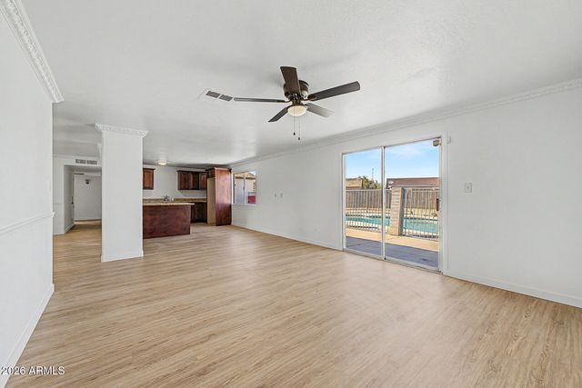6142 W CYPRESS Street, Phoenix, AZ 85035