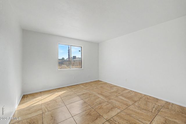 6142 W CYPRESS Street, Phoenix, AZ 85035