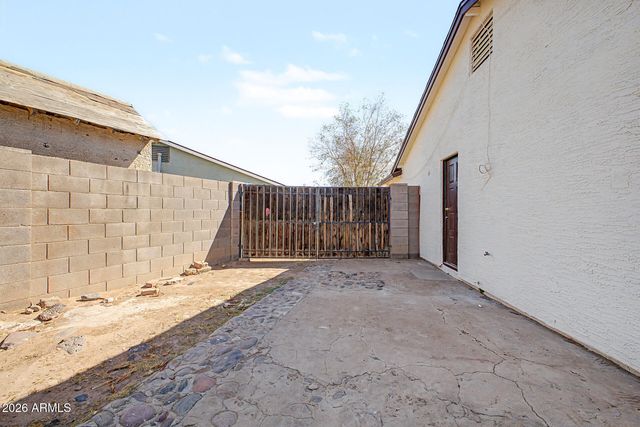 6142 W CYPRESS Street, Phoenix, AZ 85035