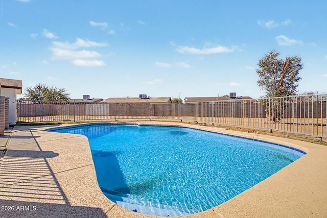 6142 W CYPRESS Street, Phoenix, AZ 85035