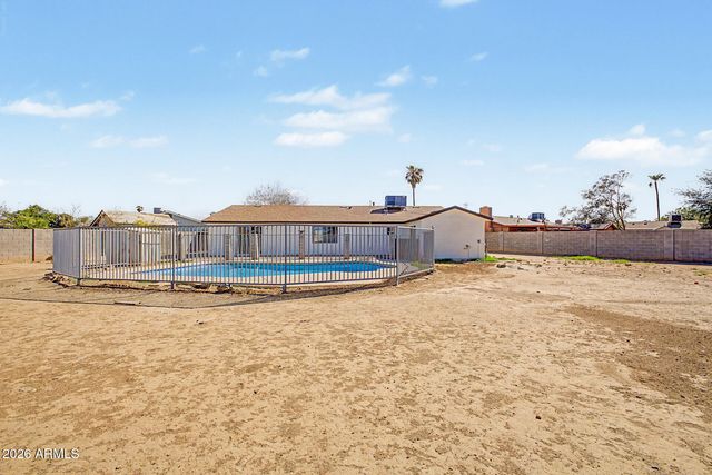 6142 W CYPRESS Street, Phoenix, AZ 85035