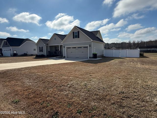41 Clipper Lane, Smithfield, NC 27577