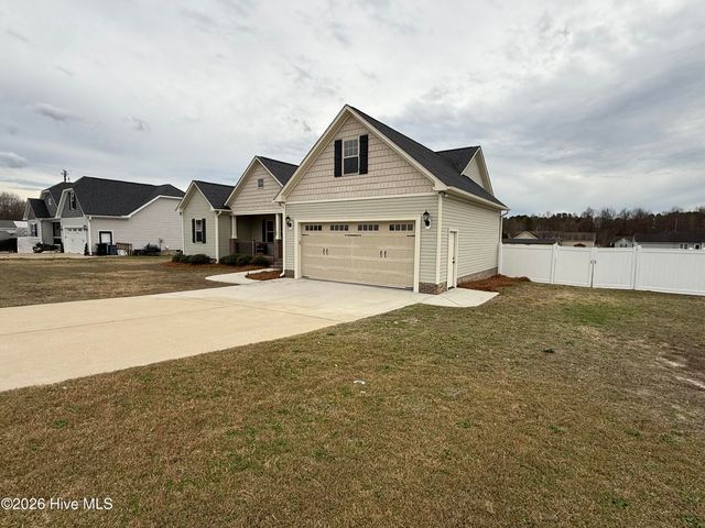41 Clipper Lane, Smithfield, NC 27577