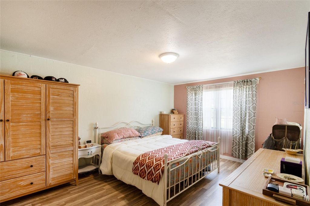 Image 13 of property listing at 3742 MARTIN STREET, Orlando, FL 32806