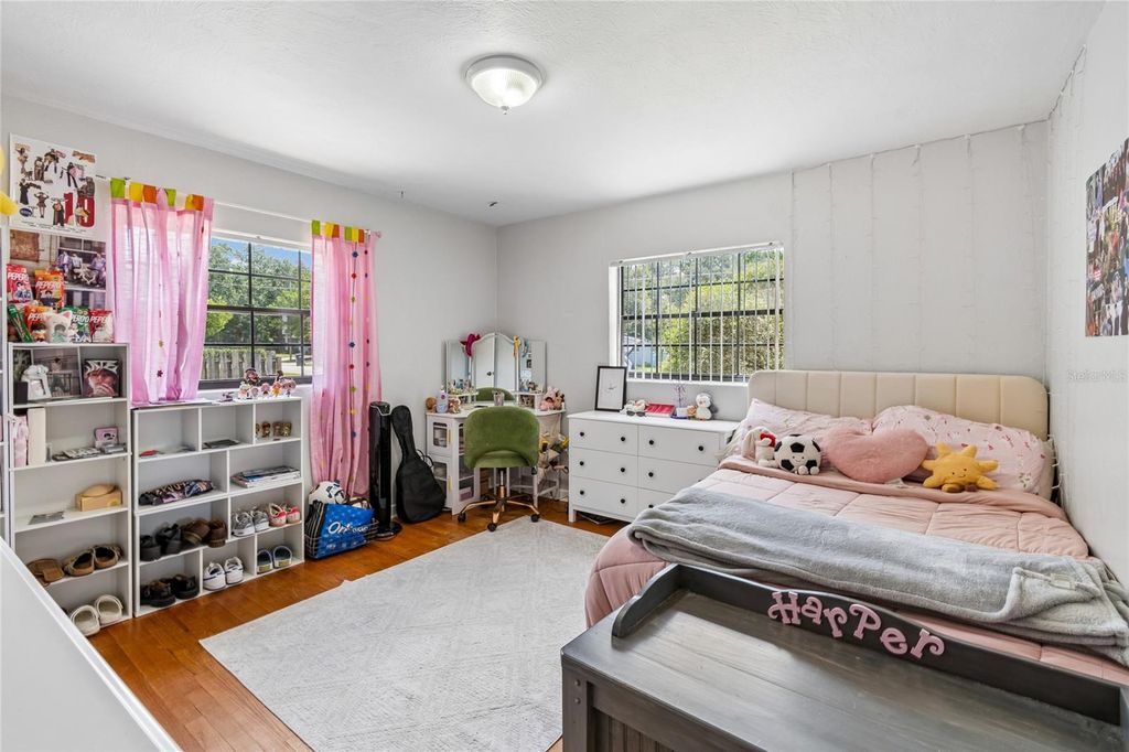 Image 17 of property listing at 3742 MARTIN STREET, Orlando, FL 32806