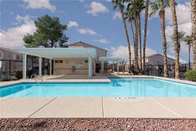 27 Belle La Blanc Avenue, Las Vegas, NV 89123