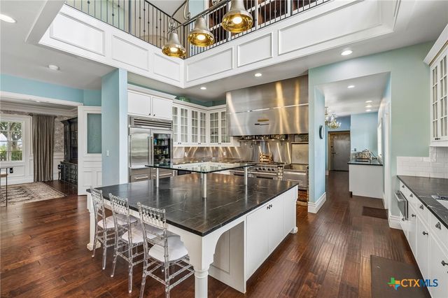 999 Schwarzlose Road, New Braunfels, TX 78130