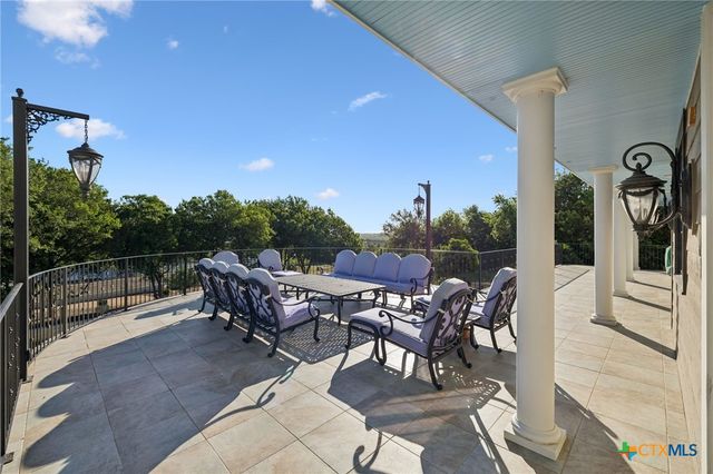 999 Schwarzlose Road, New Braunfels, TX 78130