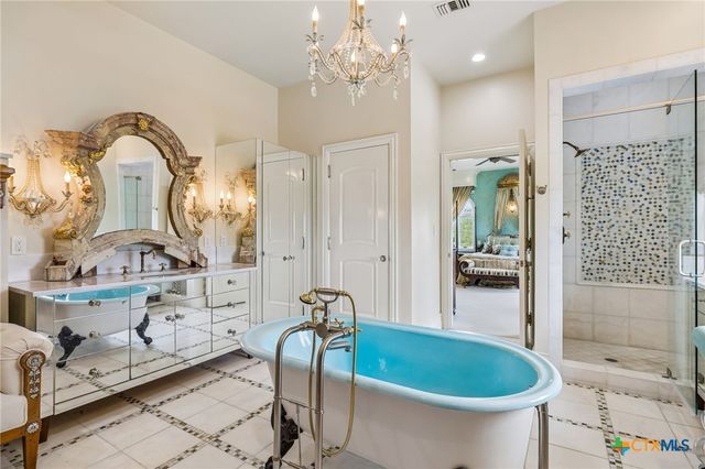 999 Schwarzlose Road, New Braunfels, TX 78130