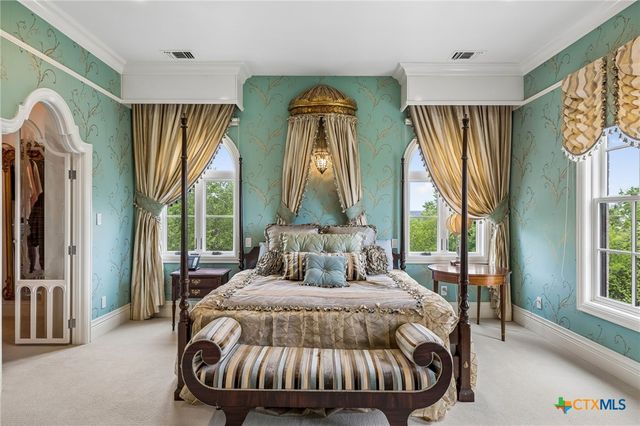 999 Schwarzlose Road, New Braunfels, TX 78130