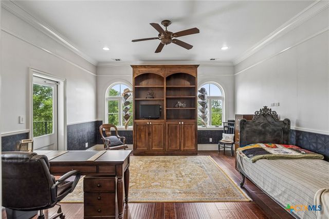 999 Schwarzlose Road, New Braunfels, TX 78130
