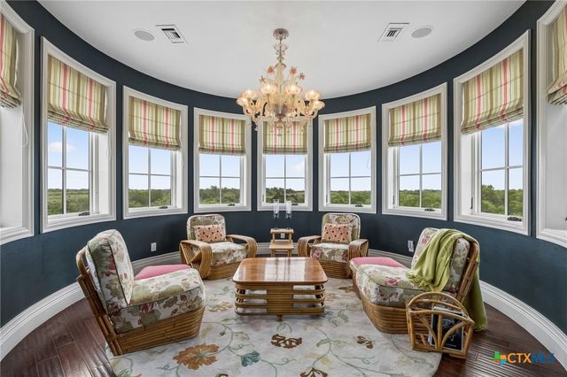 999 Schwarzlose Road, New Braunfels, TX 78130