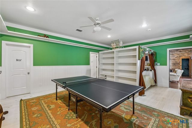 999 Schwarzlose Road, New Braunfels, TX 78130