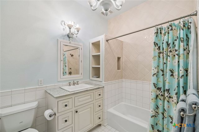 999 Schwarzlose Road, New Braunfels, TX 78130