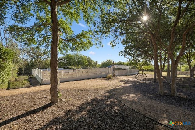 999 Schwarzlose Road, New Braunfels, TX 78130