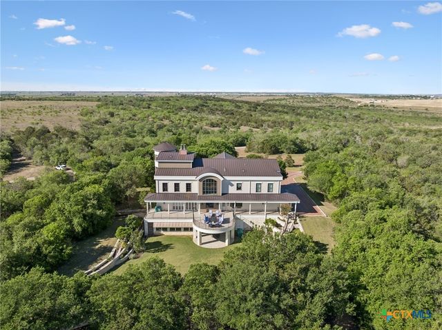 999 Schwarzlose Road, New Braunfels, TX 78130