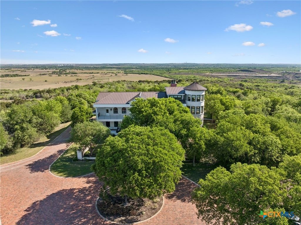 999 Schwarzlose Road, New Braunfels, TX 78130