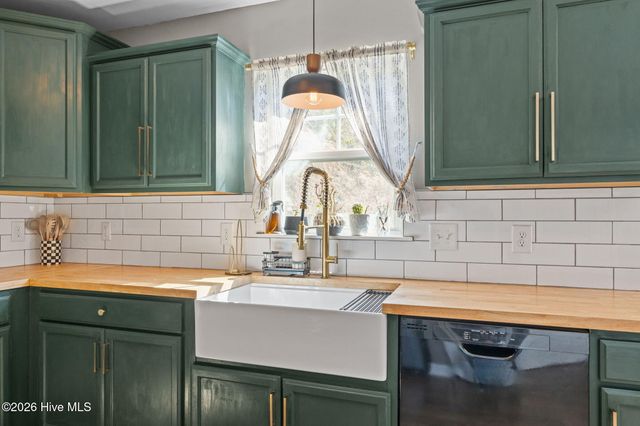 119 Sonia Drive, Hubert, NC 28539