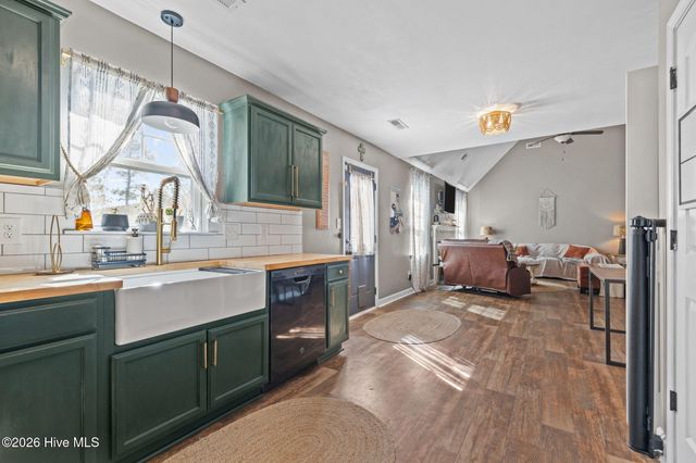 119 Sonia Drive, Hubert, NC 28539