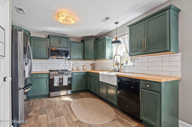 119 Sonia Drive, Hubert, NC 28539