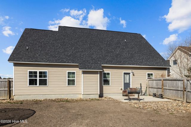 119 Sonia Drive, Hubert, NC 28539