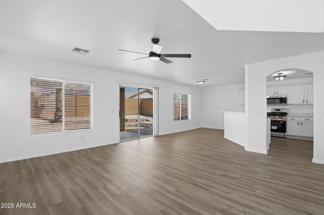 21996 W SOLANO Drive, Buckeye, AZ 85326