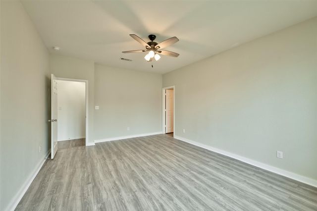 2214 Timberland Country Court, Conroe, TX 77304