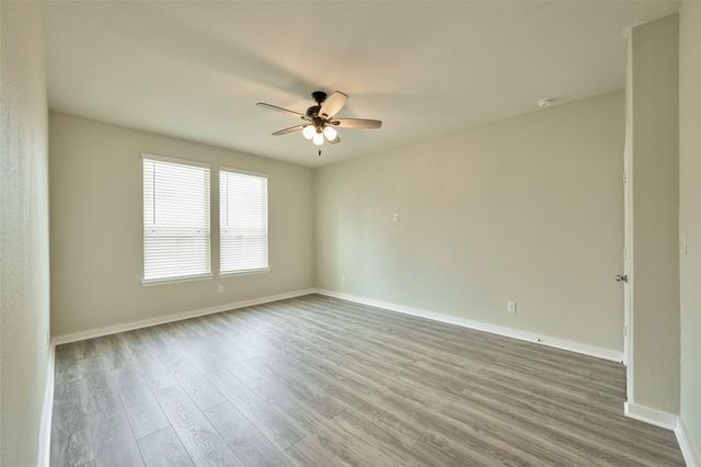 2214 Timberland Country Court, Conroe, TX 77304
