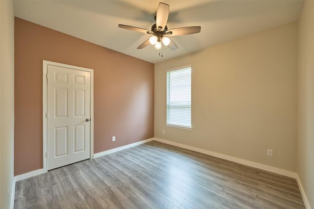 2214 Timberland Country Court, Conroe, TX 77304