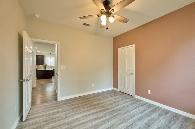 2214 Timberland Country Court, Conroe, TX 77304