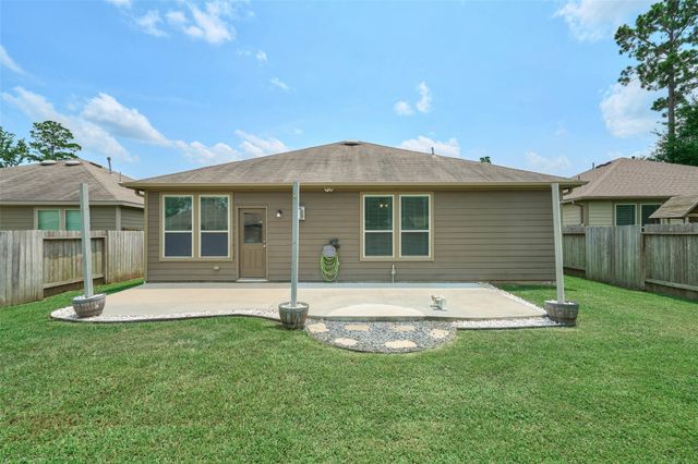 2214 Timberland Country Court, Conroe, TX 77304