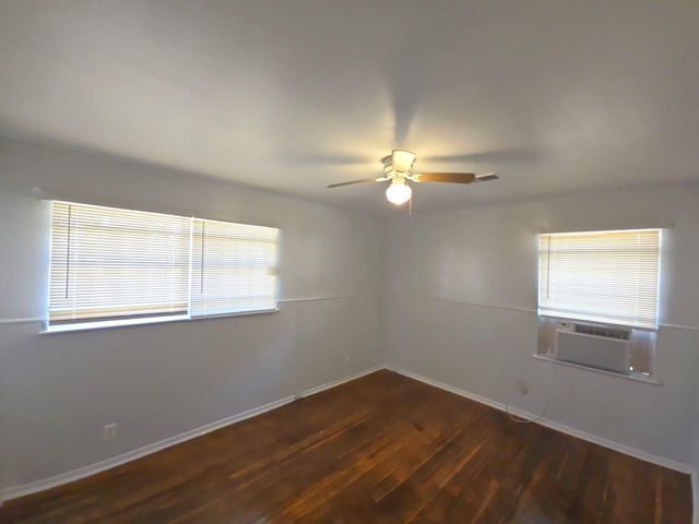 4203 Wuthering Heights Drive, Houston, TX 77045