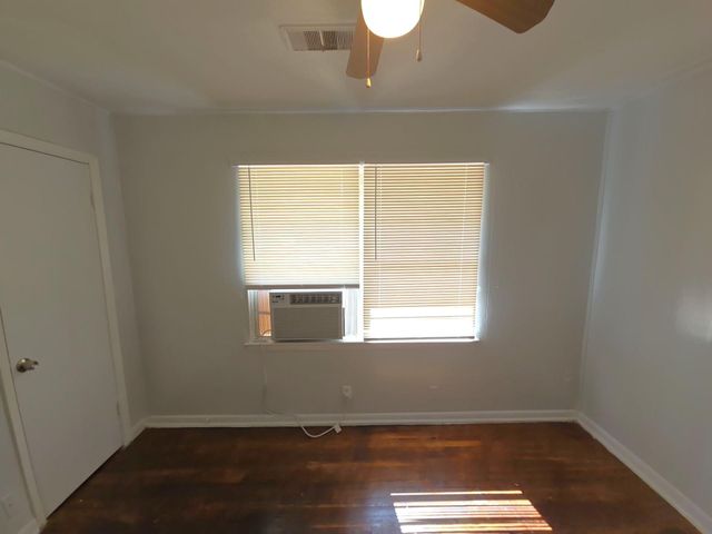 4203 Wuthering Heights Drive, Houston, TX 77045