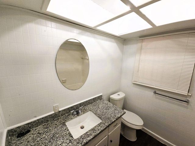 4203 Wuthering Heights Drive, Houston, TX 77045