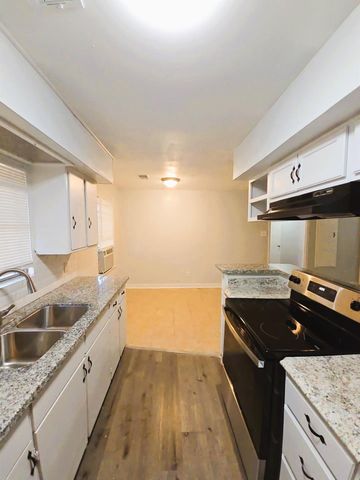 4203 Wuthering Heights Drive, Houston, TX 77045