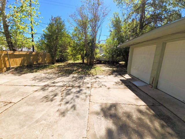 4203 Wuthering Heights Drive, Houston, TX 77045