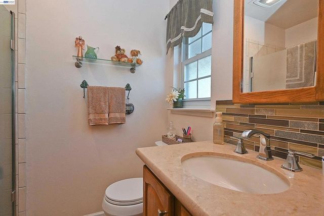 5332 Selma Ave, Fremont, CA 94536