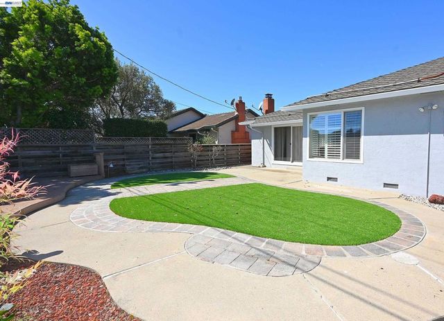 5332 Selma Ave, Fremont, CA 94536