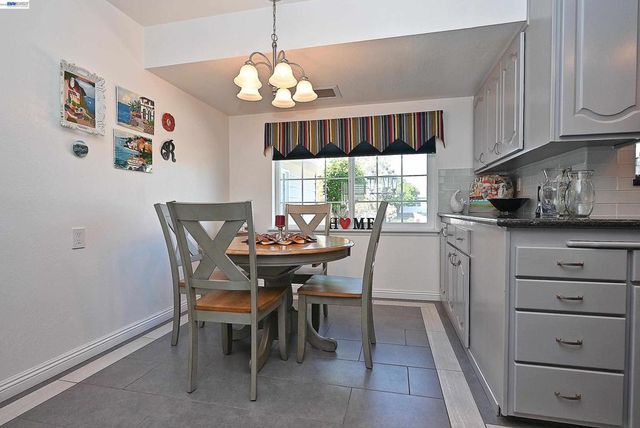 5332 Selma Ave, Fremont, CA 94536