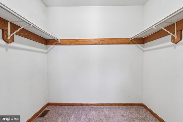 8 LONG DR, Downingtown, PA 19335