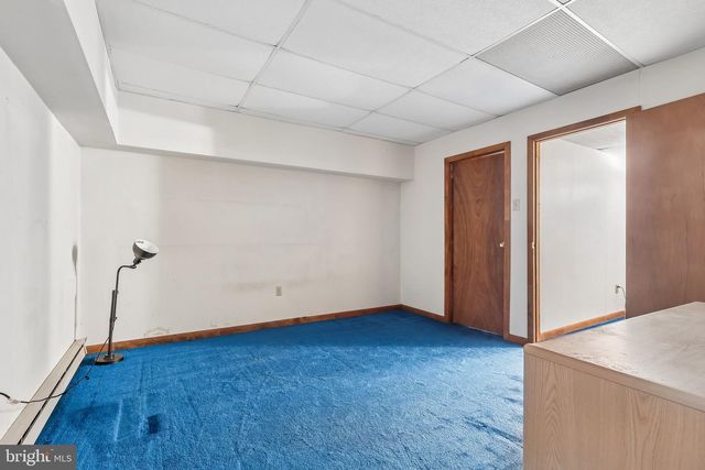 8 LONG DR, Downingtown, PA 19335