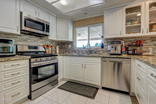 12477 Rajah Street, Los Angeles, CA 91342