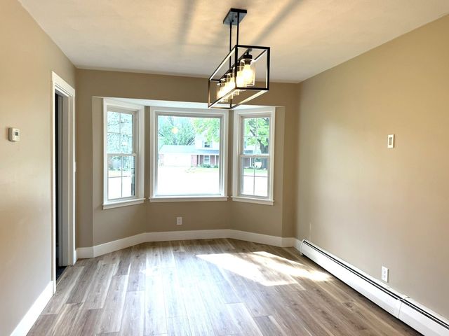 3814 Abbotsford Road, Rockford, IL 61107