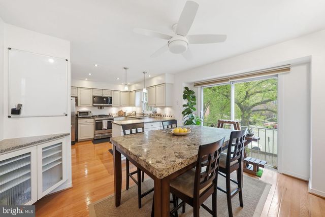 5821 IRON WILLOW CT, Alexandria, VA 22310