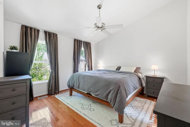 5821 IRON WILLOW CT, Alexandria, VA 22310
